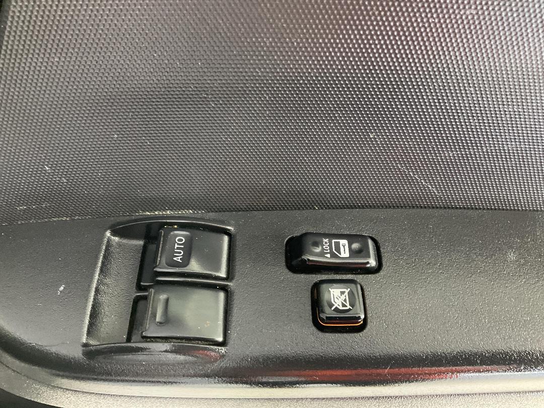 Photo '24' of Toyota Hiace Photo '24' of Toyota Hiace