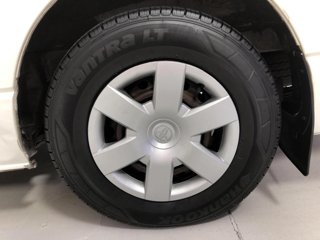 Photo '11' of Toyota Hiace