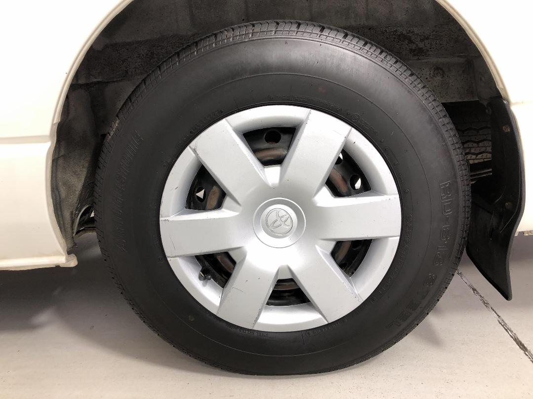 Photo '11' of Toyota Hiace