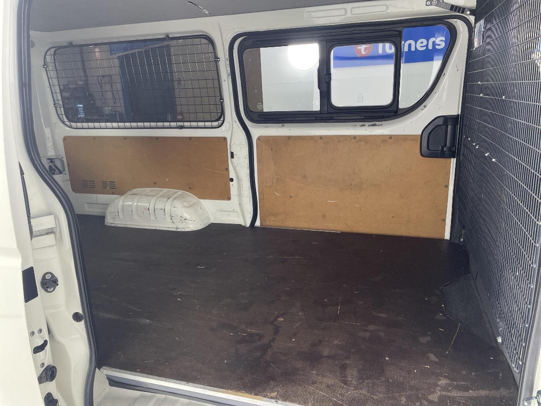 Photo '19' of Toyota Hiace