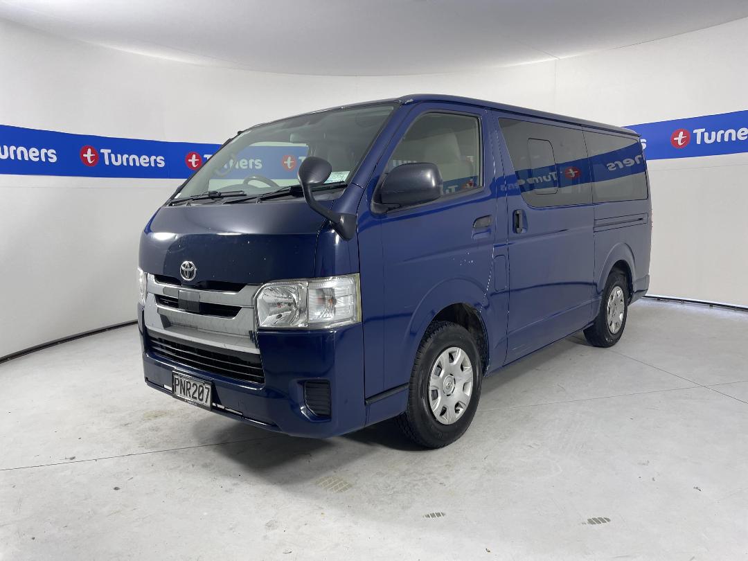 Photo '4' of Toyota Hiace