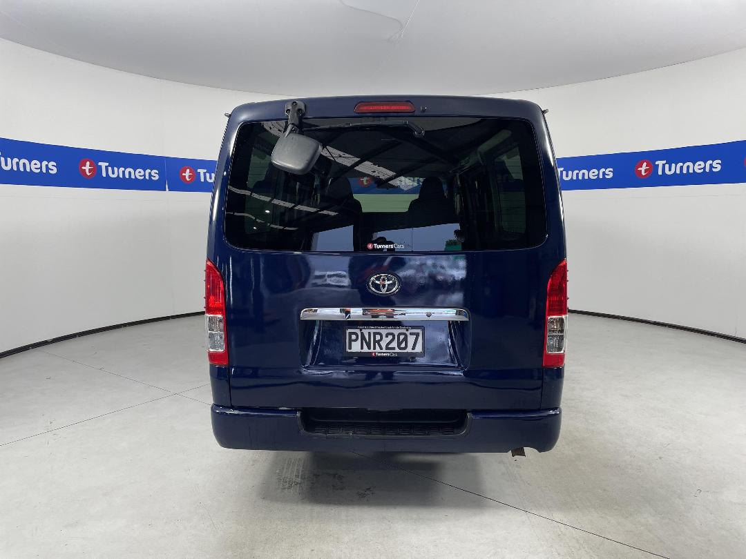 Photo '6' of Toyota Hiace