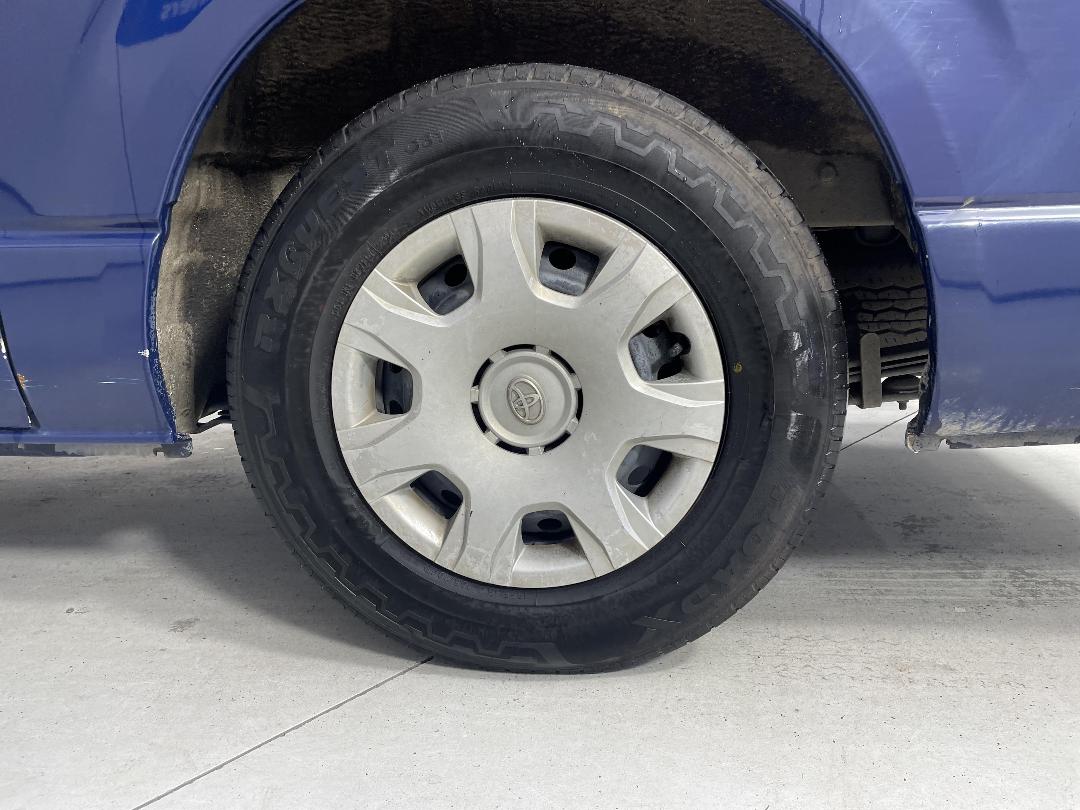 Photo '11' of Toyota Hiace