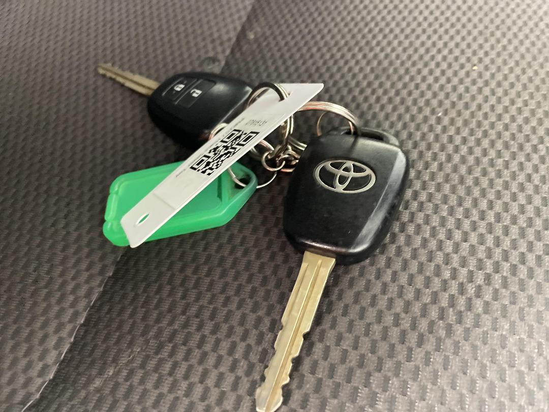 Photo '22' of Toyota Hiace