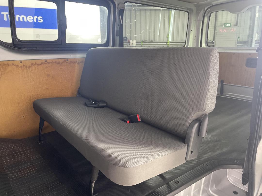 Photo '20' of Toyota Hiace