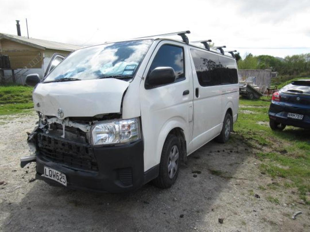 Photo '2' of Toyota Hiace ZL TD Photo '2' of Toyota Hiace ZL TD