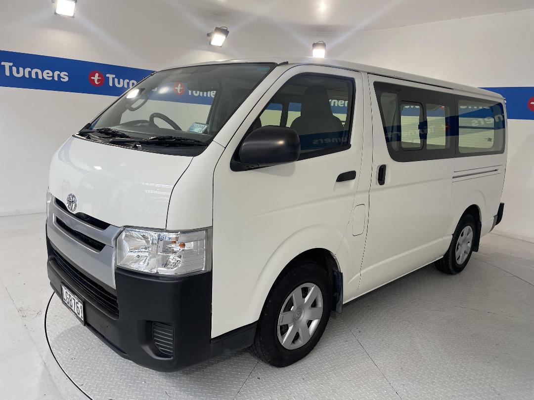 Photo '4' of Toyota Hiace