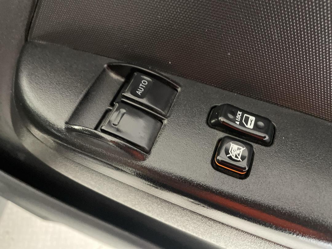 Photo '22' of Toyota Hiace