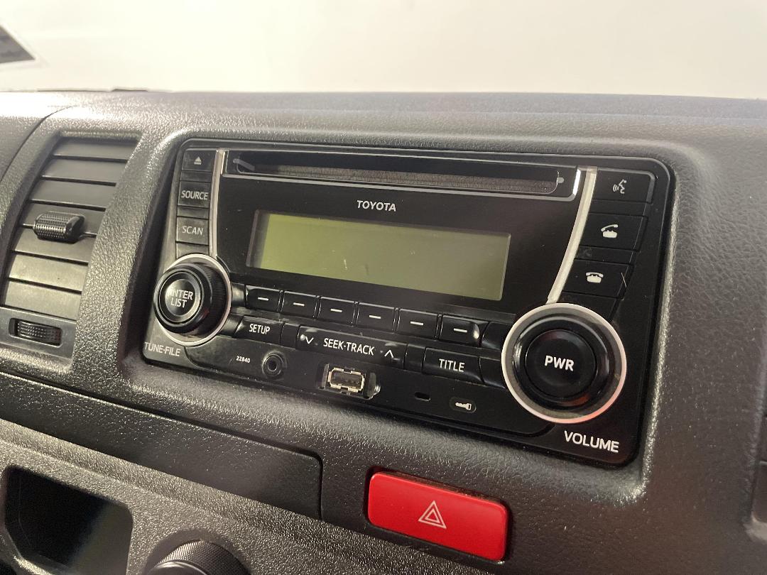 Photo '27' of Toyota Hiace