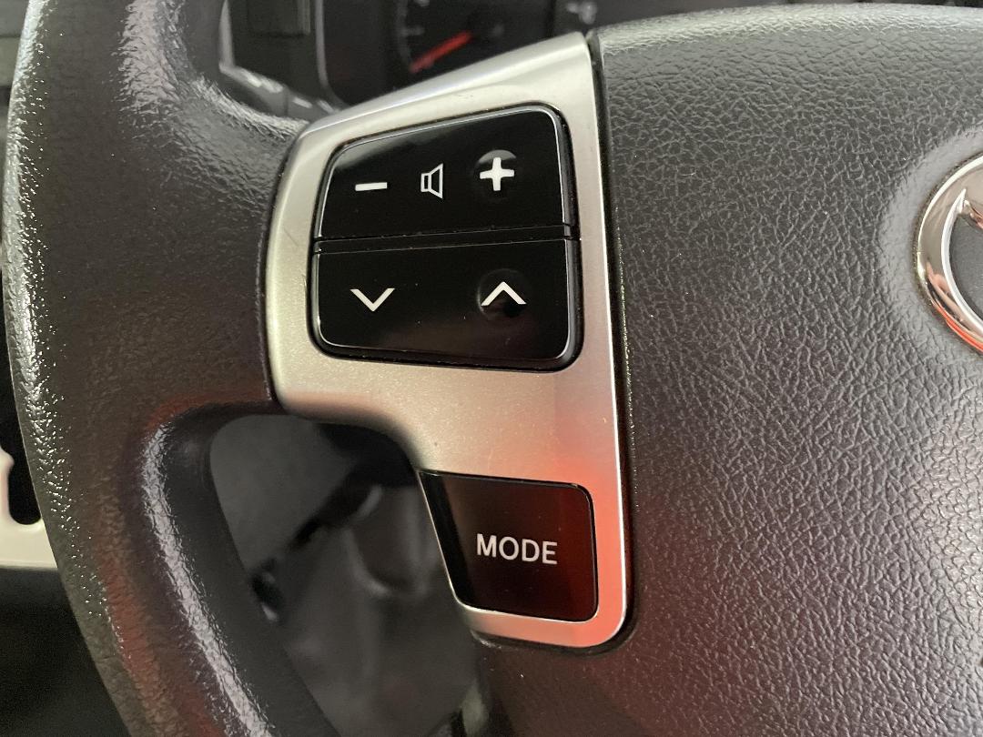 Photo '24' of Toyota Hiace