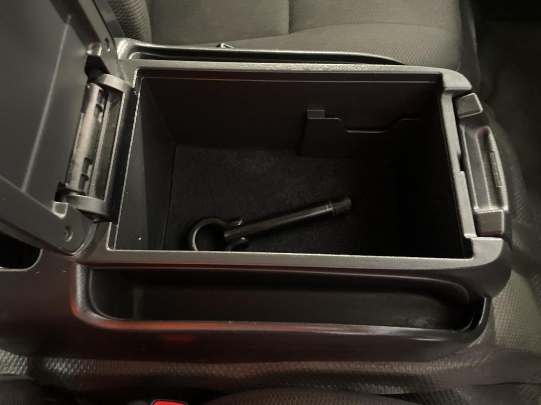 Photo '30' of Toyota Hiace