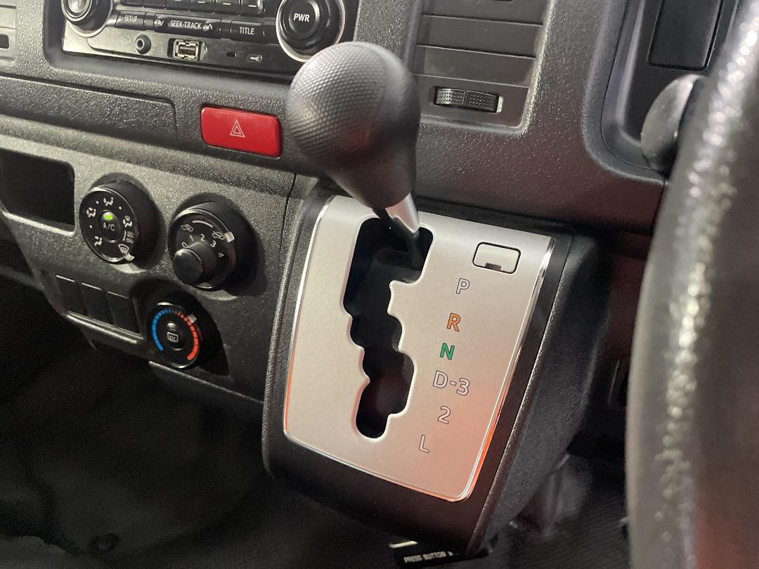 Photo '29' of Toyota Hiace