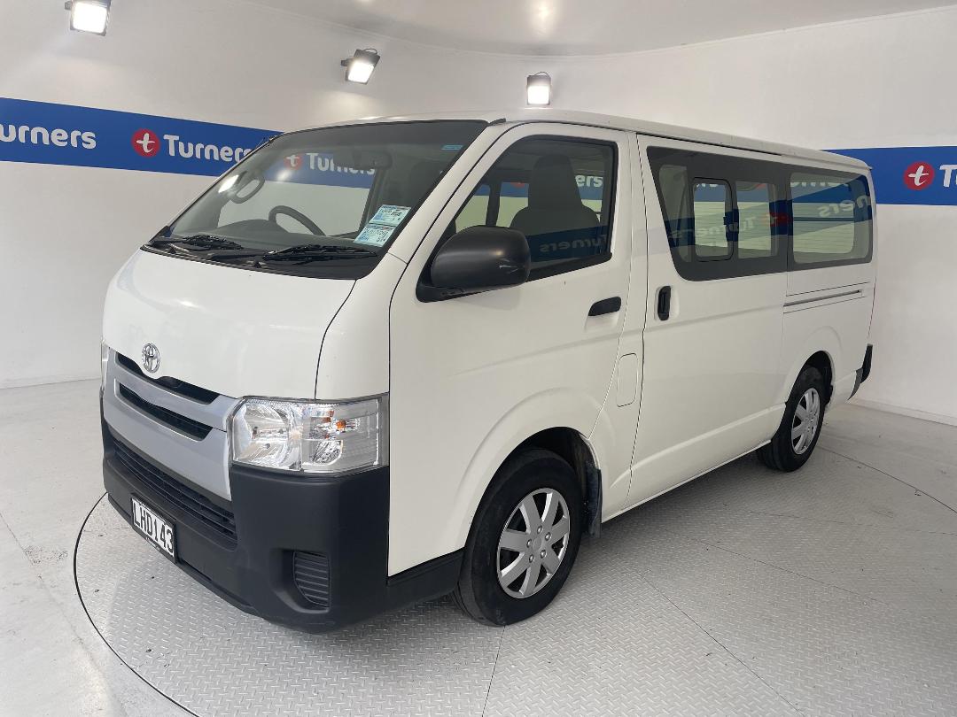 Photo '4' of Toyota Hiace