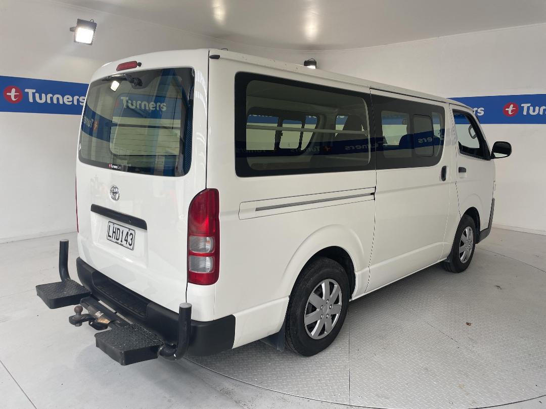 Photo '7' of Toyota Hiace