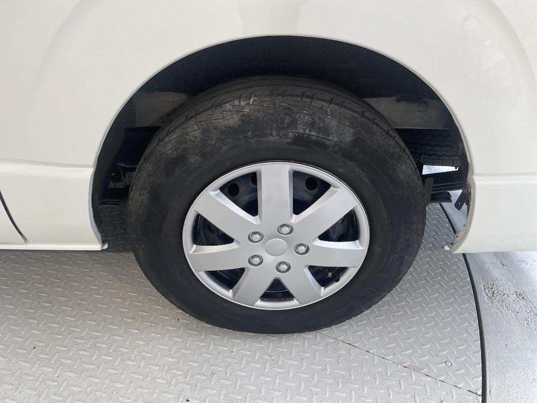 Photo '11' of Toyota Hiace