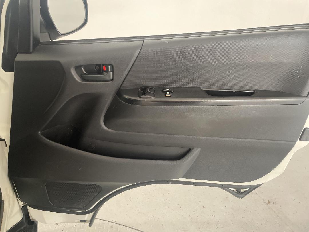 Photo '15' of Toyota Hiace