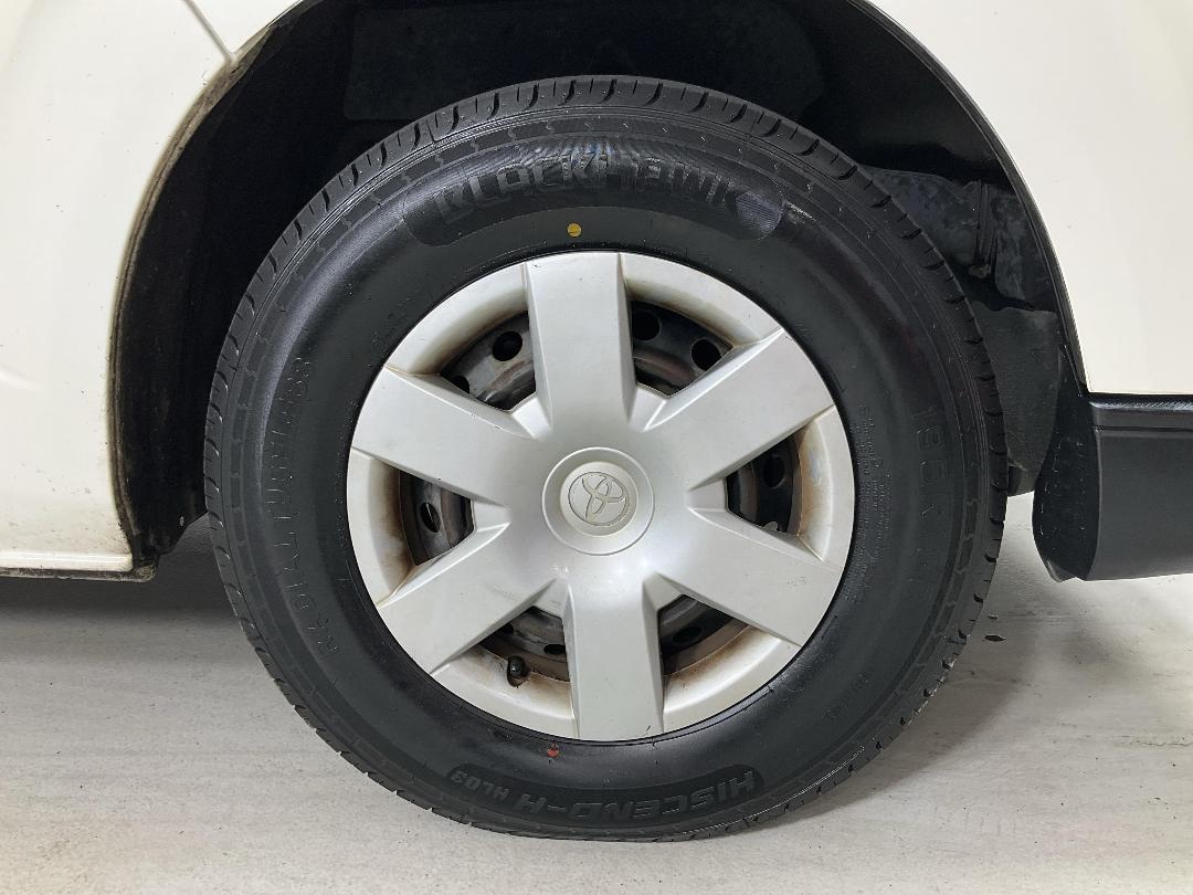 Photo '9' of Toyota Hiace