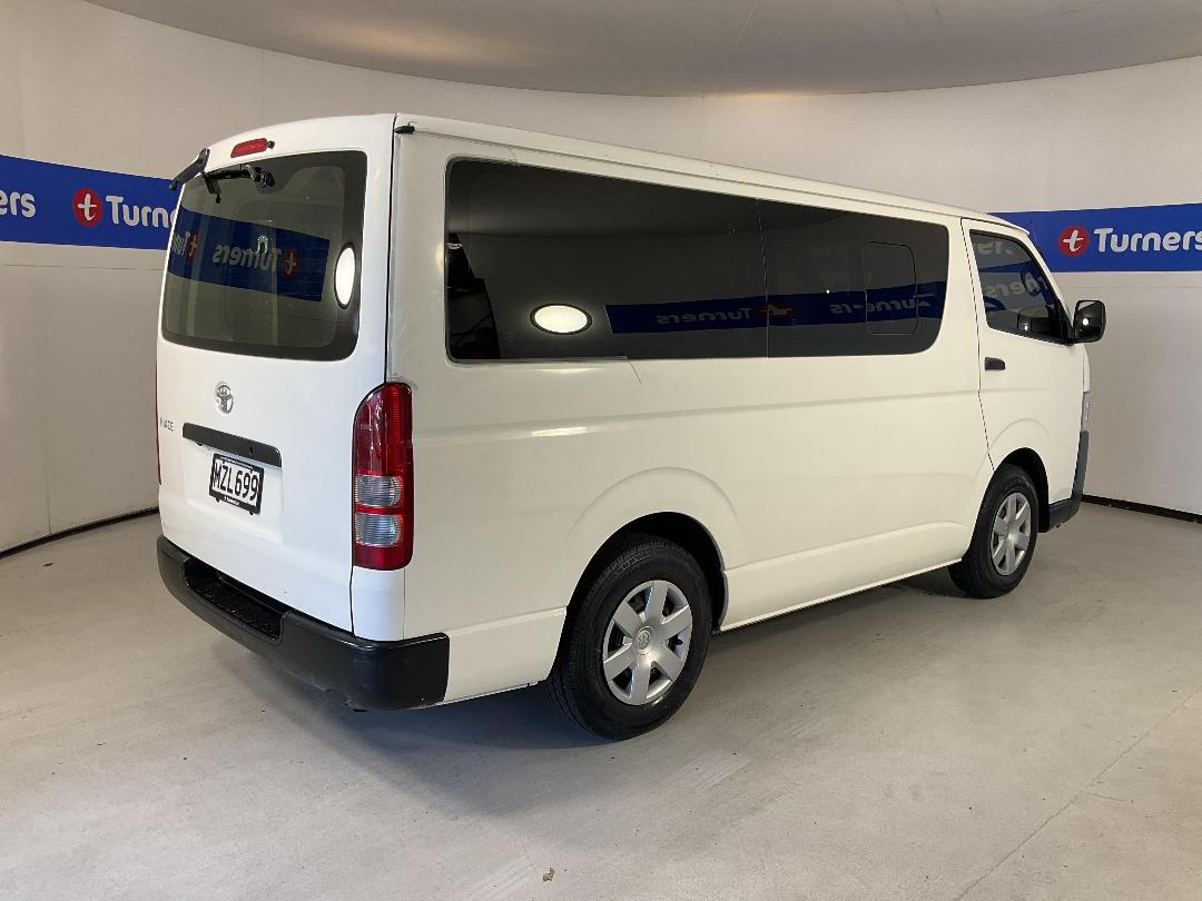 Photo '7' of Toyota Hiace