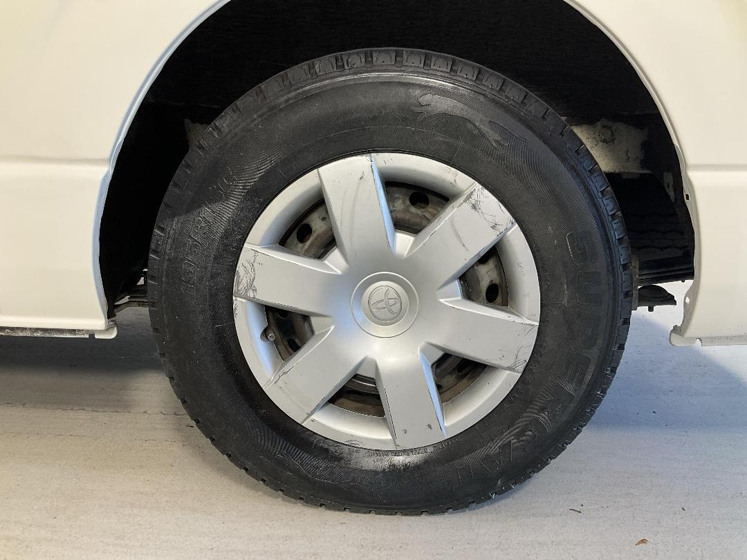 Photo '11' of Toyota Hiace