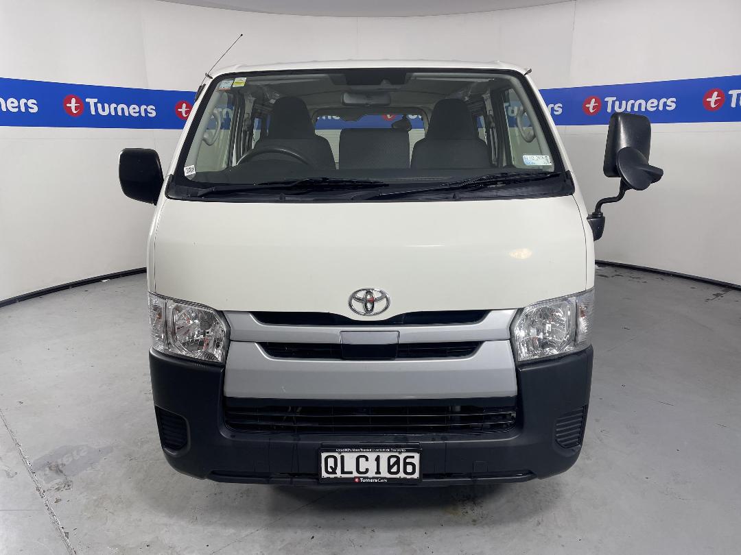 Photo '2' of Toyota Hiace