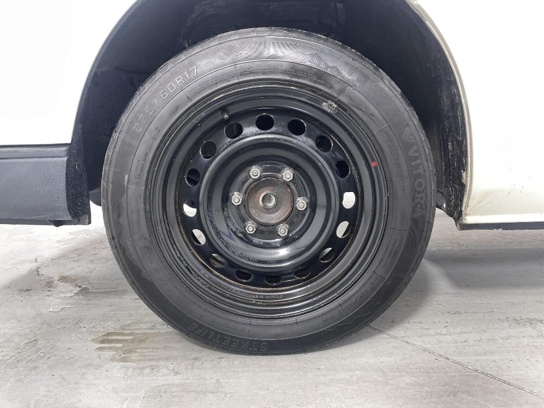 Photo '10' of Toyota Hiace