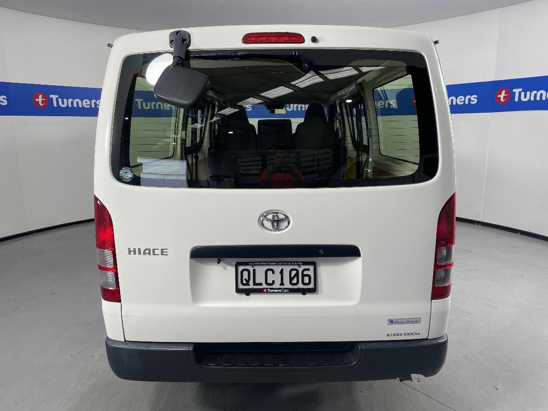 Photo '6' of Toyota Hiace