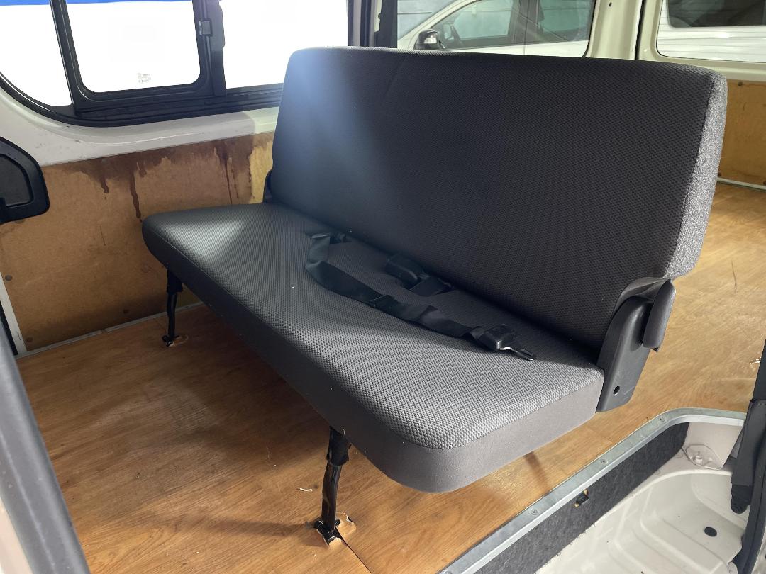 Photo '19' of Toyota Hiace