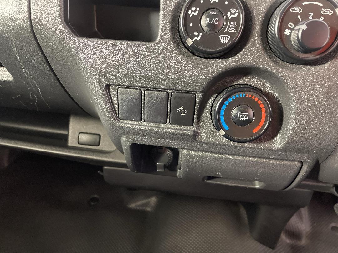 Photo '27' of Toyota Hiace