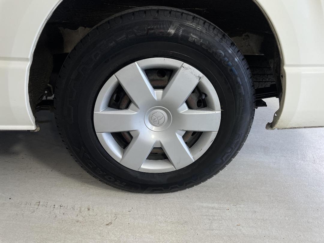 Photo '11' of Toyota Hiace