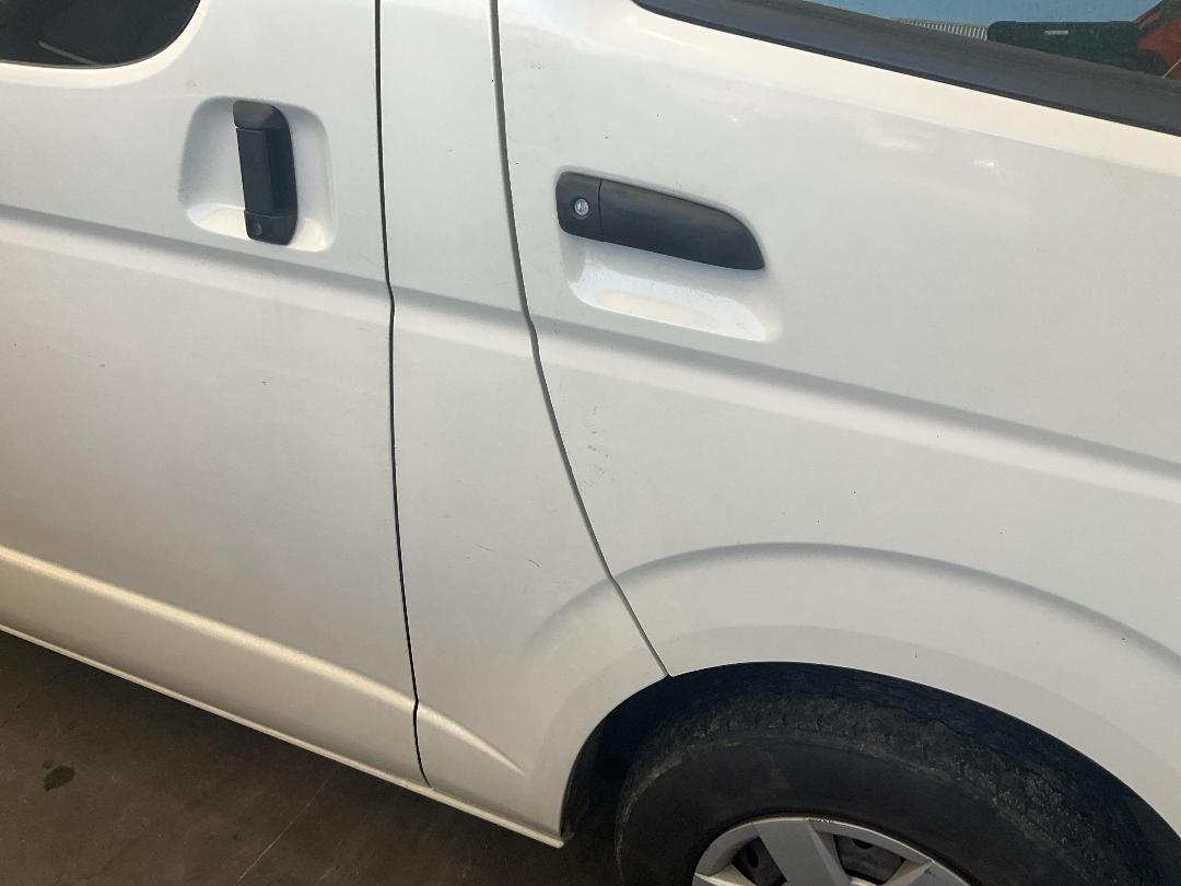 Photo '3' of Toyota Hiace Photo '3' of Toyota Hiace