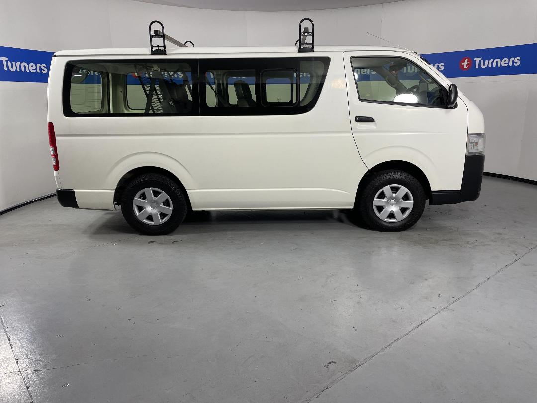 Photo '22' of Toyota Hiace