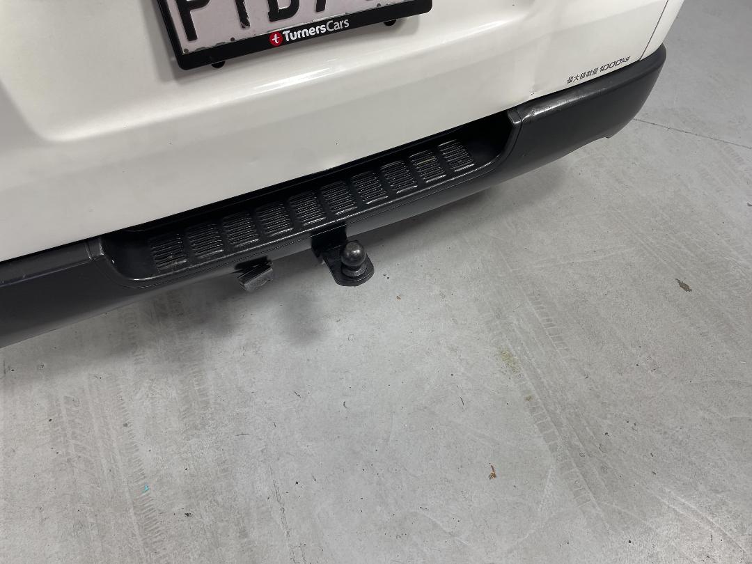 Photo '24' of Toyota Hiace