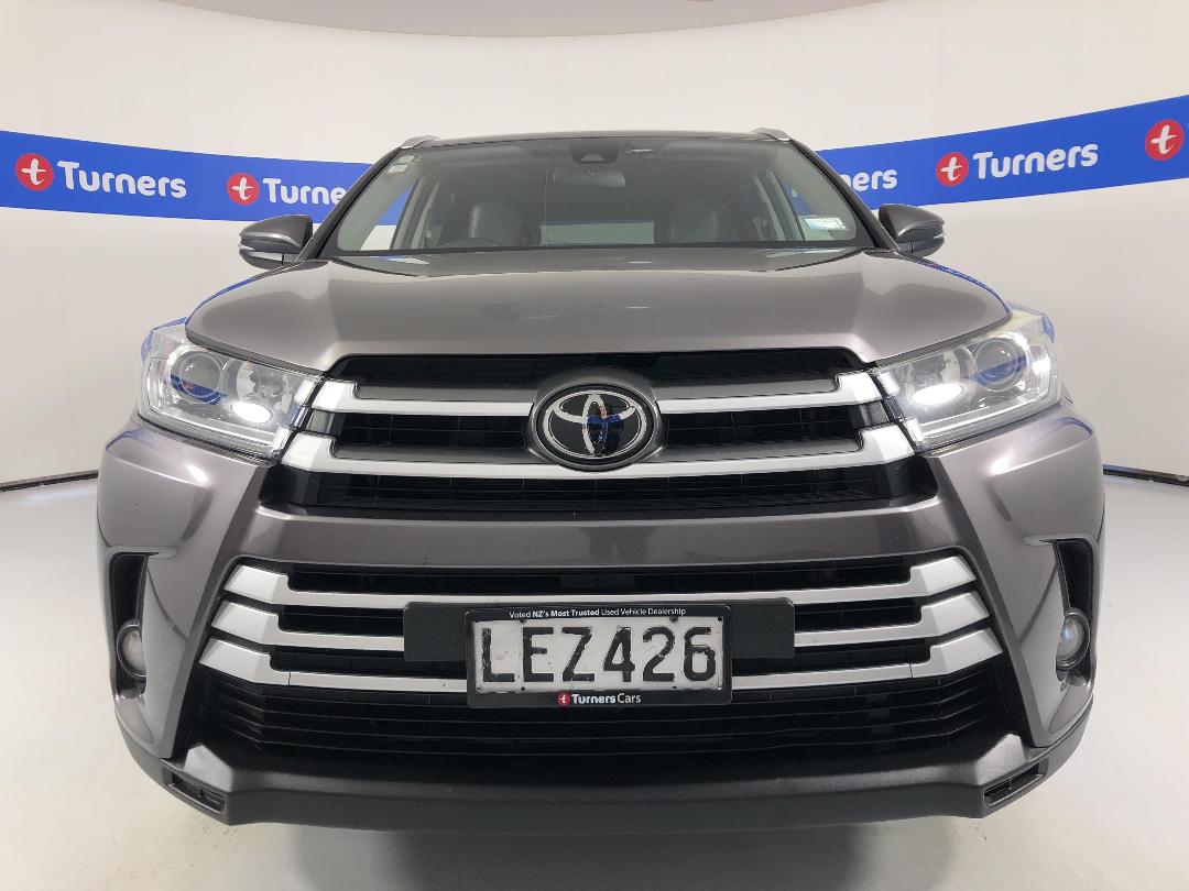 Photo '2' of Toyota Highlander