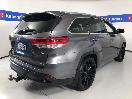 Thumbnail '7' of Toyota Highlander