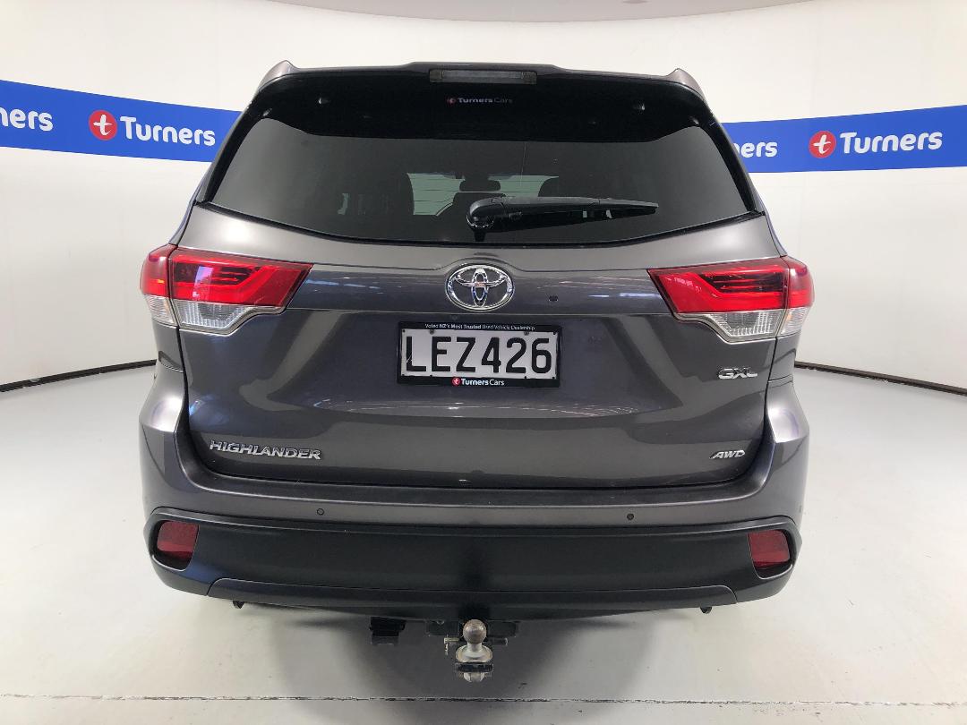 Photo '6' of Toyota Highlander