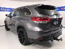 Thumbnail '5' of Toyota Highlander
