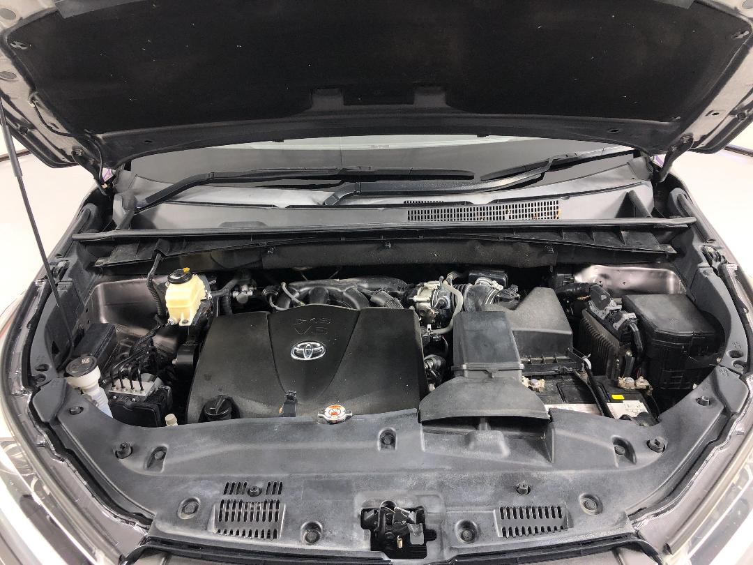 Photo '13' of Toyota Highlander