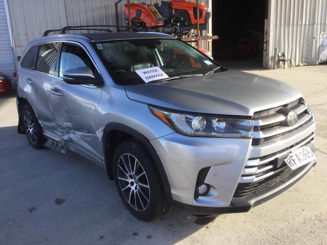 Photo '2' of Toyota Highlander Limited Photo '2' of Toyota Highlander Limited