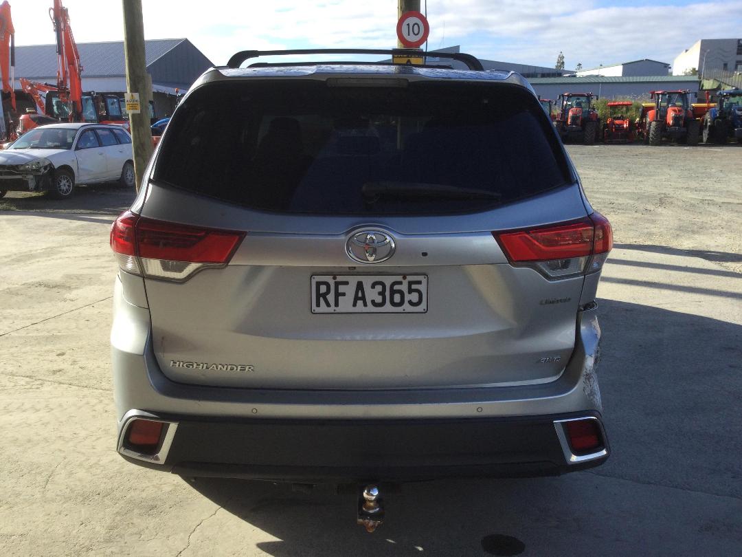 Photo '7' of Toyota Highlander Limited Photo '7' of Toyota Highlander Limited