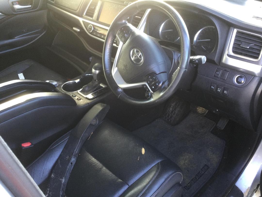 Photo '15' of Toyota Highlander Limited Photo '15' of Toyota Highlander Limited