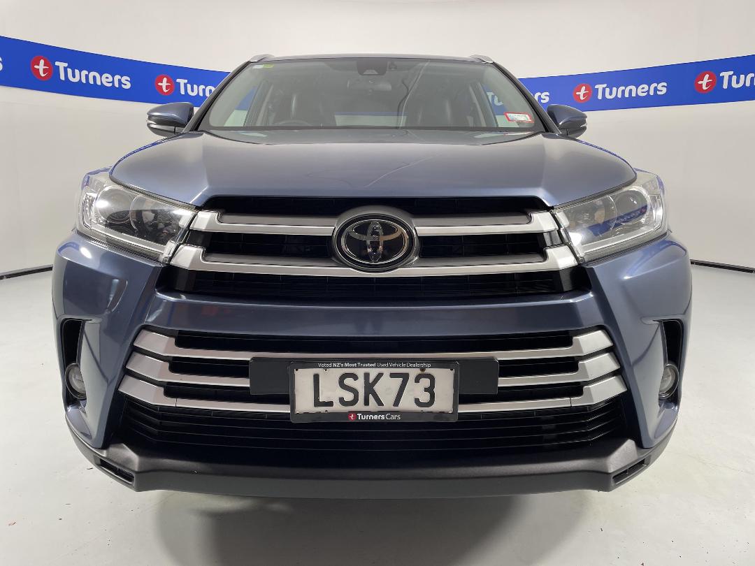 Photo '2' of Toyota Highlander