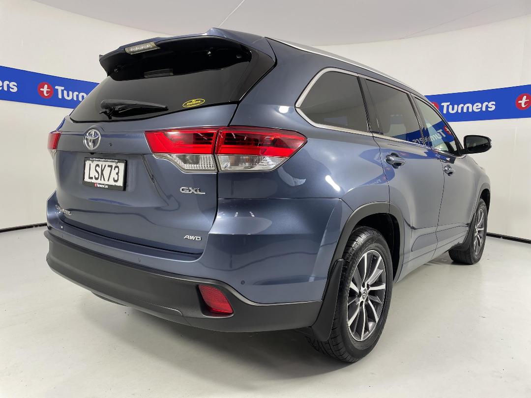 Photo '7' of Toyota Highlander