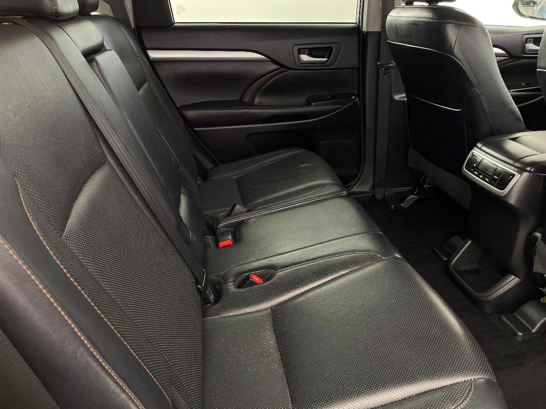 Photo '20' of Toyota Highlander