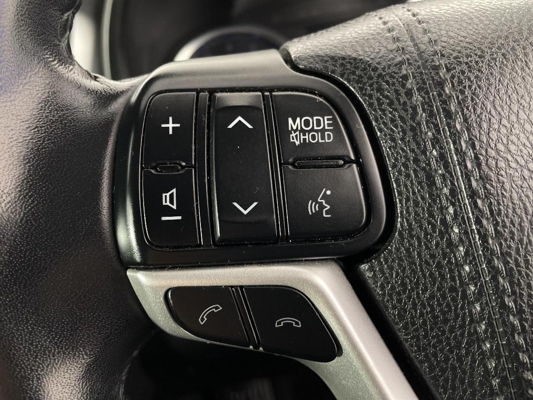 Photo '27' of Toyota Highlander