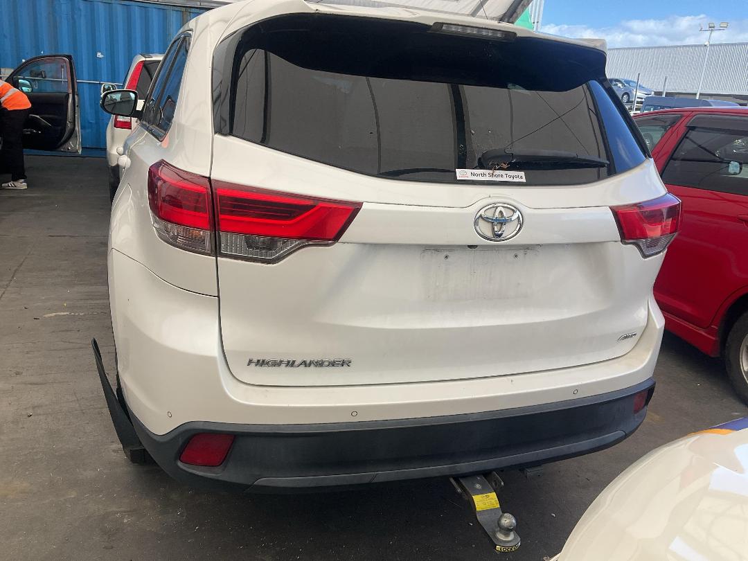 Photo '13' of Toyota Highlander GX Photo '13' of Toyota Highlander GX