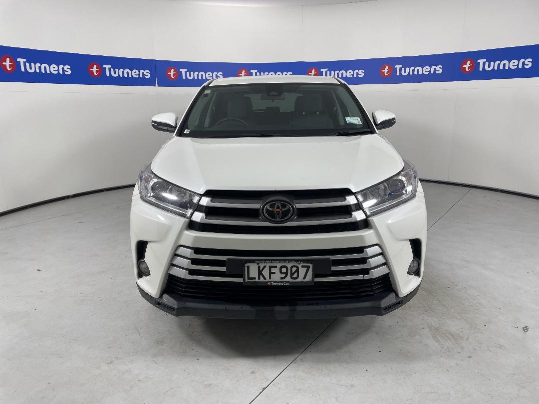 Photo '2' of Toyota Highlander