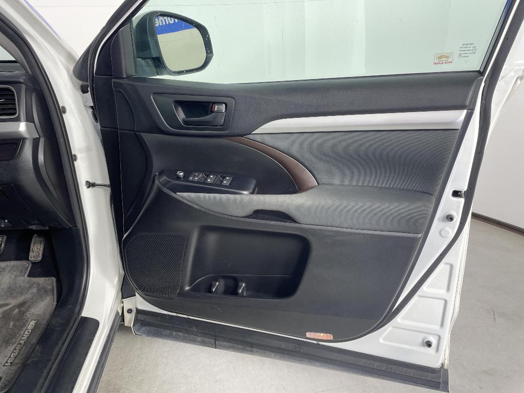 Photo '15' of Toyota Highlander