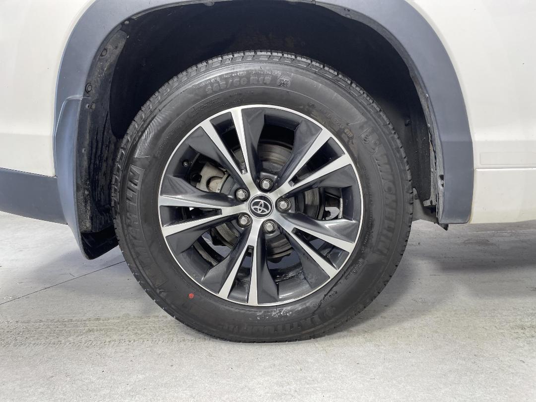 Photo '12' of Toyota Highlander