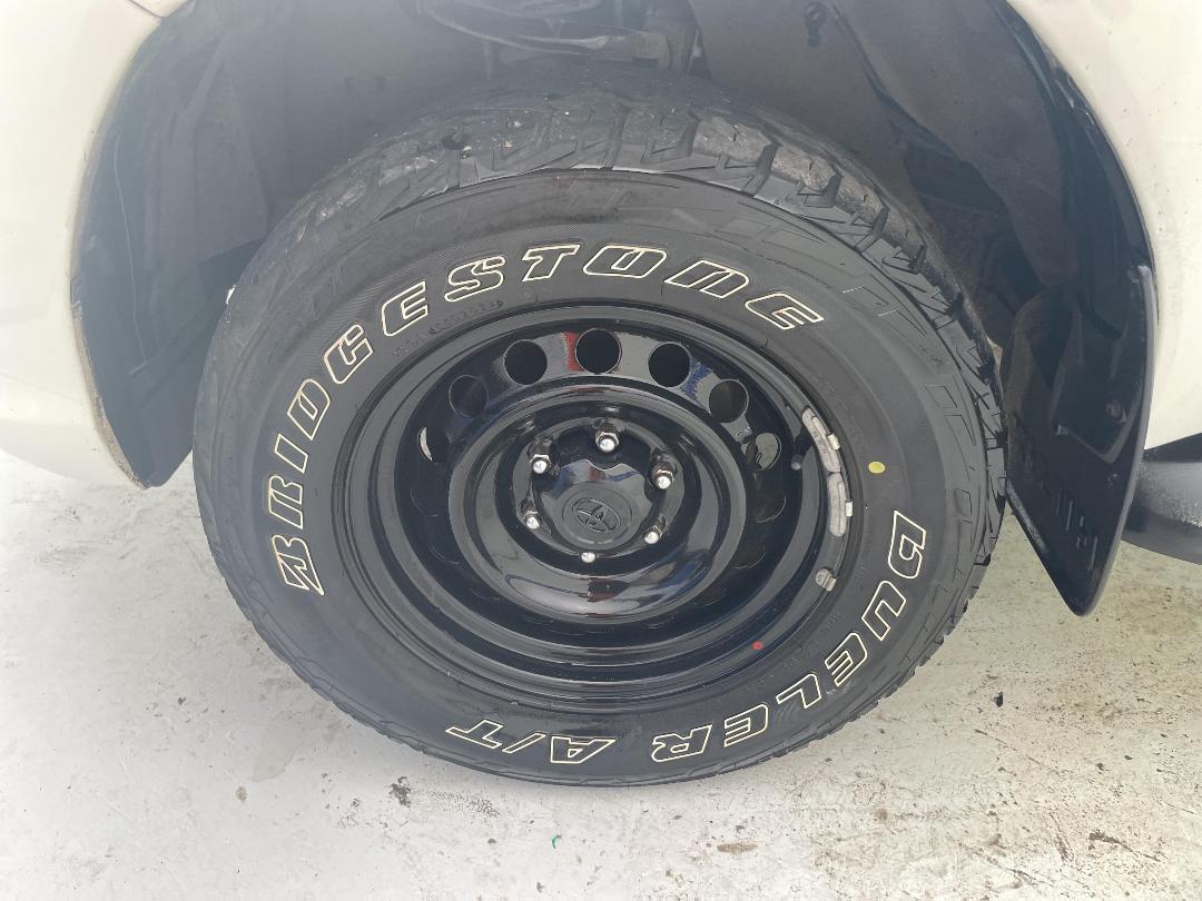 Photo '10' of Toyota Hilux