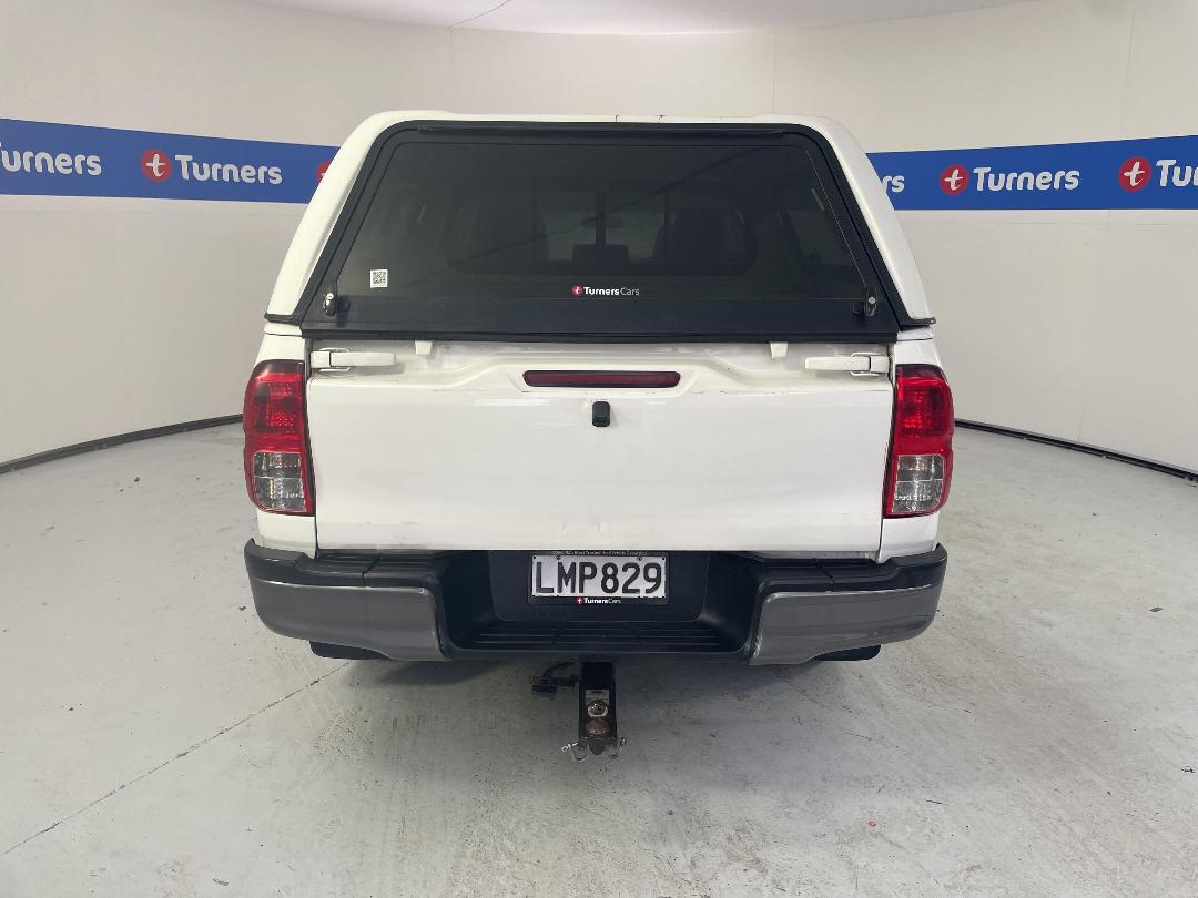 Photo '6' of Toyota Hilux